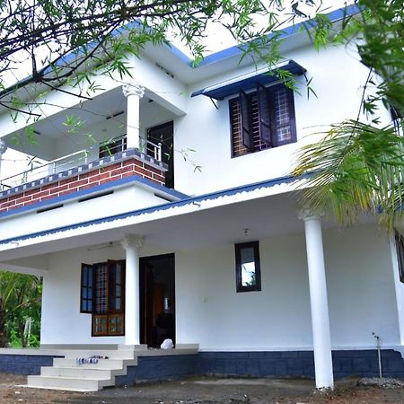 Aqua Green Home Stay Mundrothuruth Exterior photo